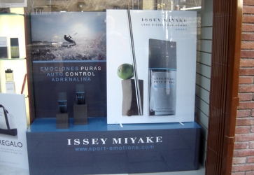 ISSEY MIYAKE